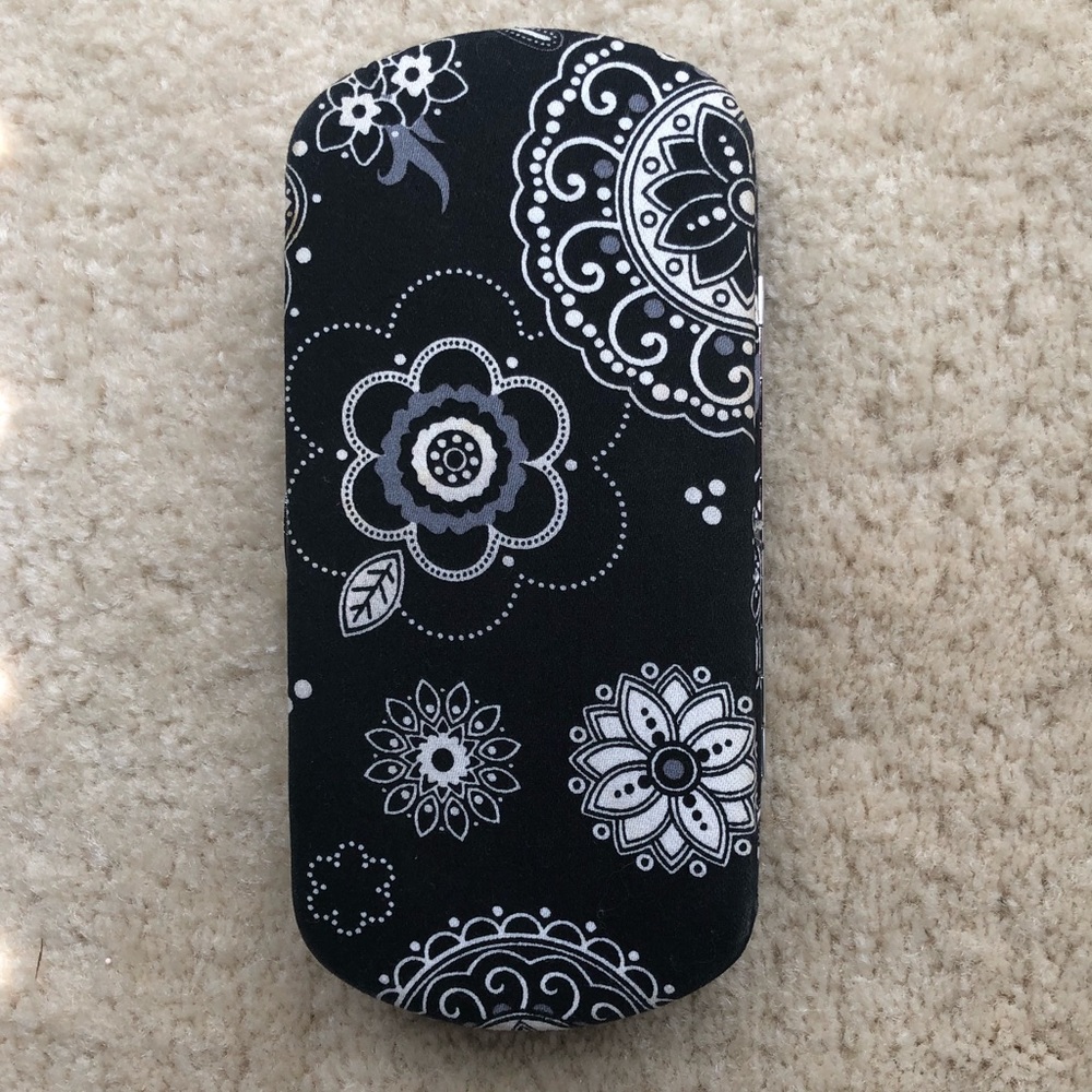 Hard sided wallet from Thirty-One